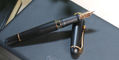 aurora_ 88_black_satin_rose_fountain_pen_uncapped